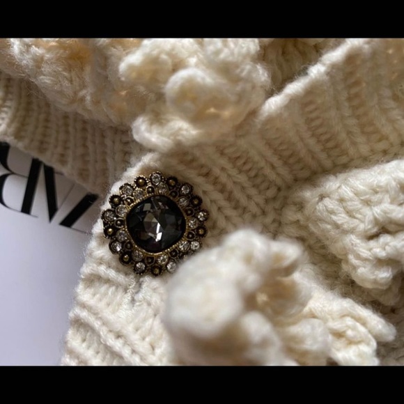 Beautiful Zara cropped cardigan with ruffle details xs - Picture 4 of 5